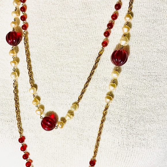 COPY - Chanel Vtg 1984 Sautoir Gripoix pearl 74” Necklace - Picture 9 of 9